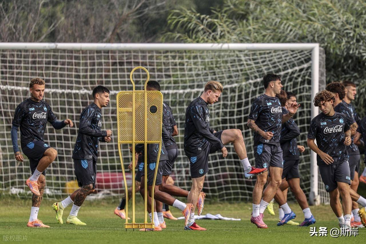 亿博app官方下载包含荷甲清晨再迎强敌，摩纳哥调整名单，主帅态度：震撼外界，阵容厚度经受考验的词条